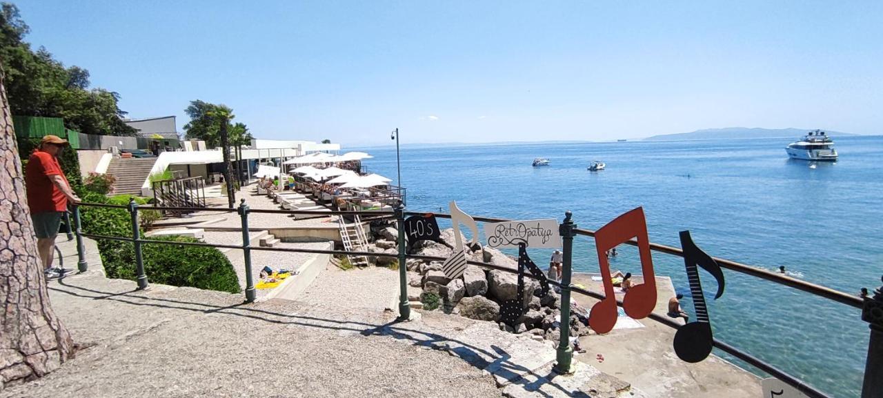 Retro Opatija Center Apartments Exteriér fotografie
